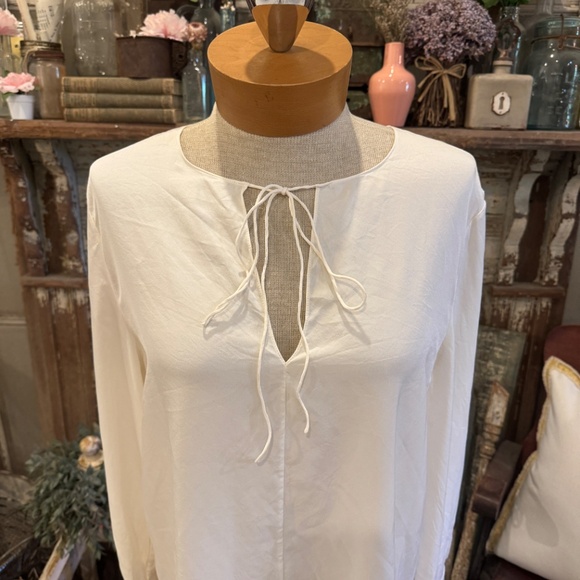 THEORY 100% SILK FLUID TUNIC SHIRT | V NECK TIE FRONT | FRENCH CUFF | HOLIDAY - Picture 10 of 11